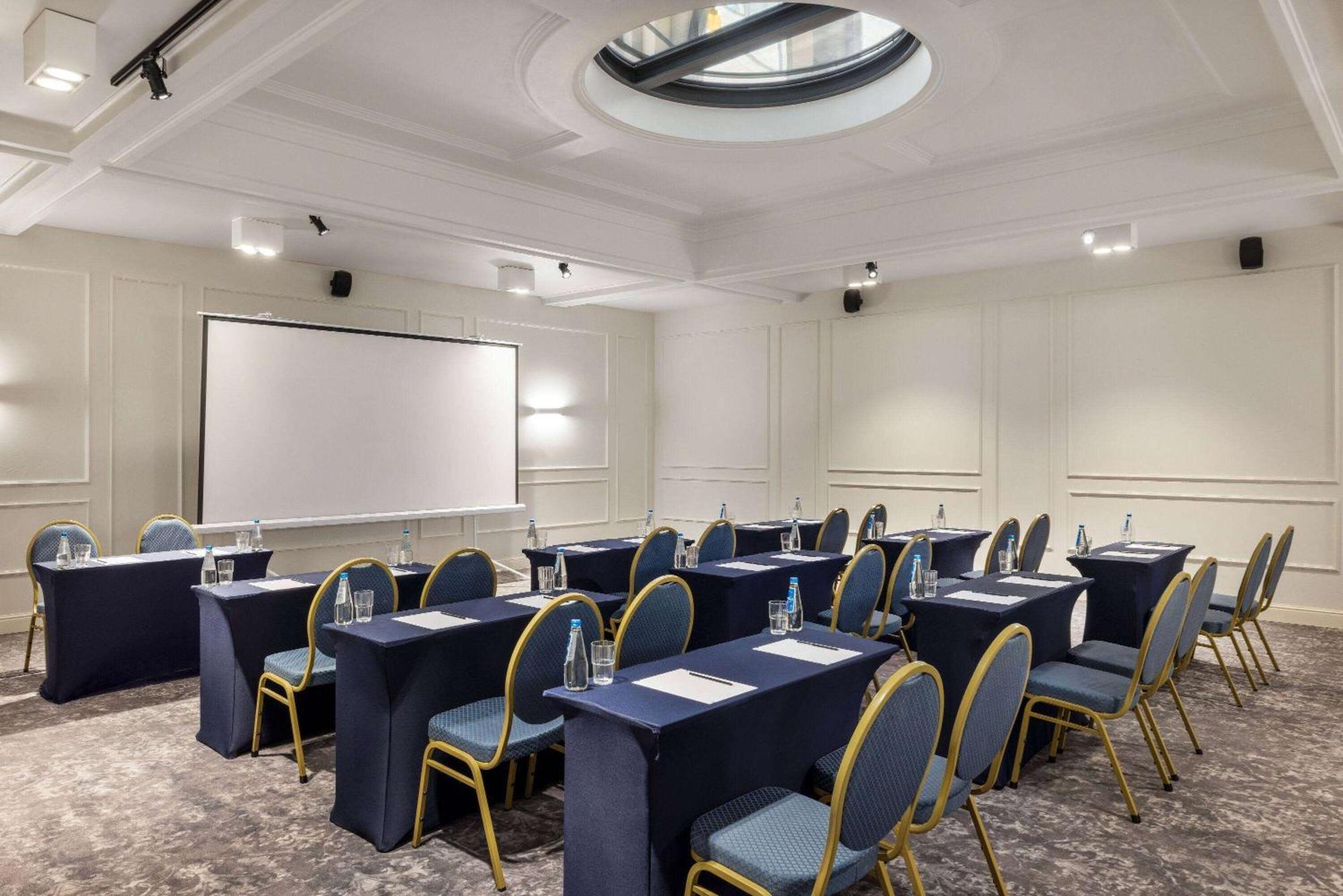 Hotel Wyndham Grand Old Town 5*