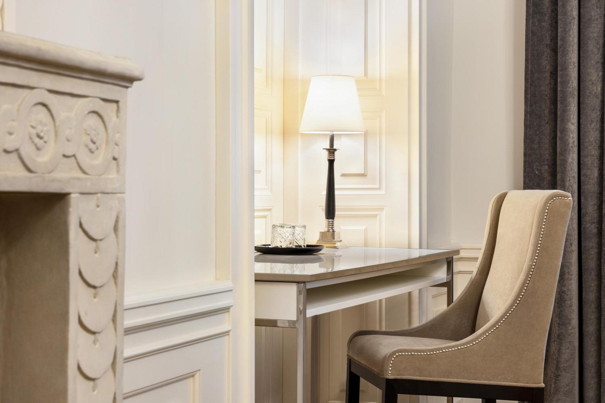 Wyndham Grand Old Town Hotel 5*